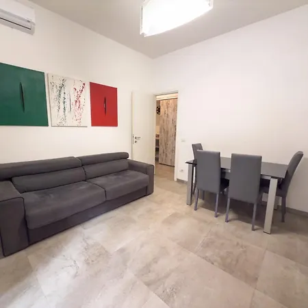 Nyaraló Toto Vatican House *